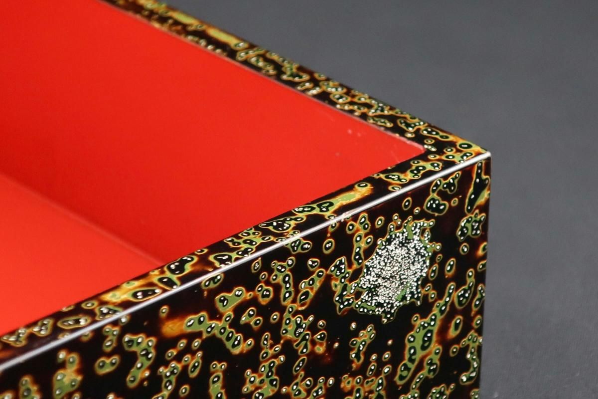 若狭塗重箱 / Wakasa Lacquered 'Jubako' Food Boxes - OKURA ORIENTAL