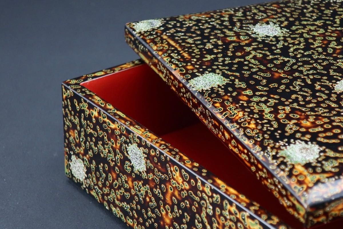 若狭塗重箱 / Wakasa Lacquered 'Jubako' Food Boxes - OKURA ORIENTAL