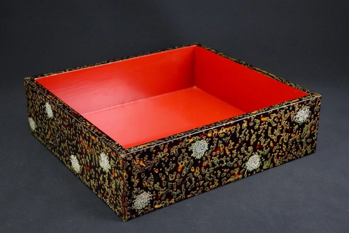 若狭塗重箱 / Wakasa Lacquered 'Jubako' Food Boxes - OKURA ORIENTAL