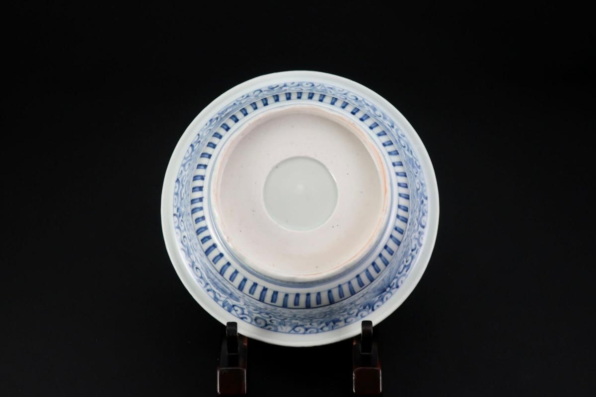 伊万里染付線描牡丹文中鉢 / Imari Blue & White Bowl - OKURA