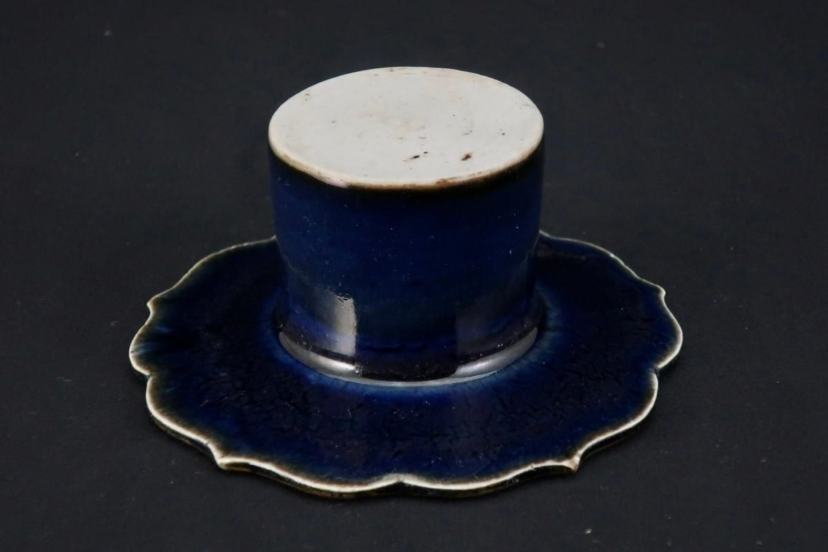 伊万里瑠璃釉金彩盃台 / Imari Lapis Lazuli 'Haidai' Sake Cup