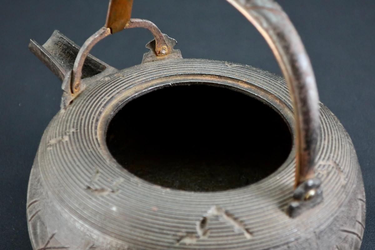 AKa6908　蒔絵　盃　銚子　セット　時代箱付　木箱蓋裏に銘有り 初音蒔絵小角赤手箱 - 国宝 - 名古屋・徳川美術館 | The