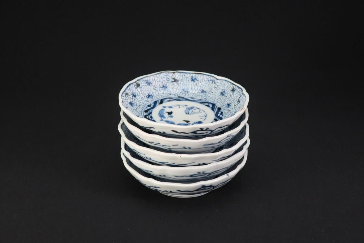 伊万里 海辺の舟 染付 中皿 5枚 [B31367] 古伊万里染付花唐草文輪花船形皿 5客組 | KATAKAGO_TOKYO