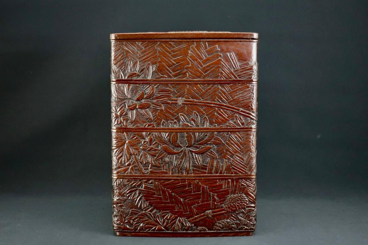菊木彫欅重箱 / Keyaki 'Jubako' Food Boxes with the carving