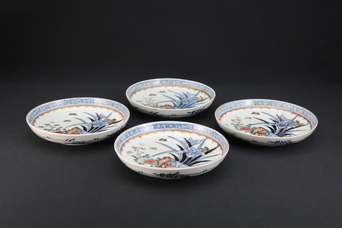伊万里　古伊万里　色絵　大皿　花の図　蝶の図　1客 伊万里色絵花蝶文五寸皿 四枚組 / Imari Polychrome Plates with