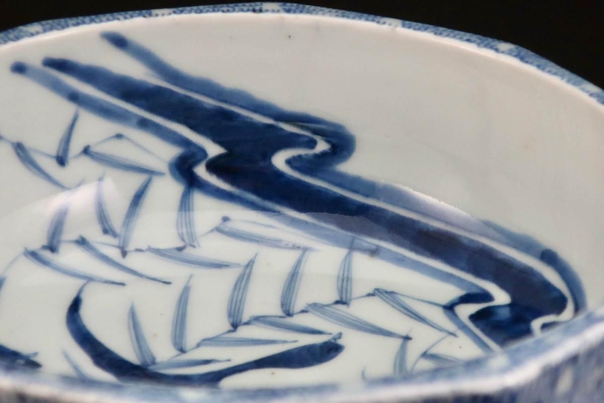 伊万里染付微塵唐草文十角中鉢 / Imari Decagonal Blue & White
