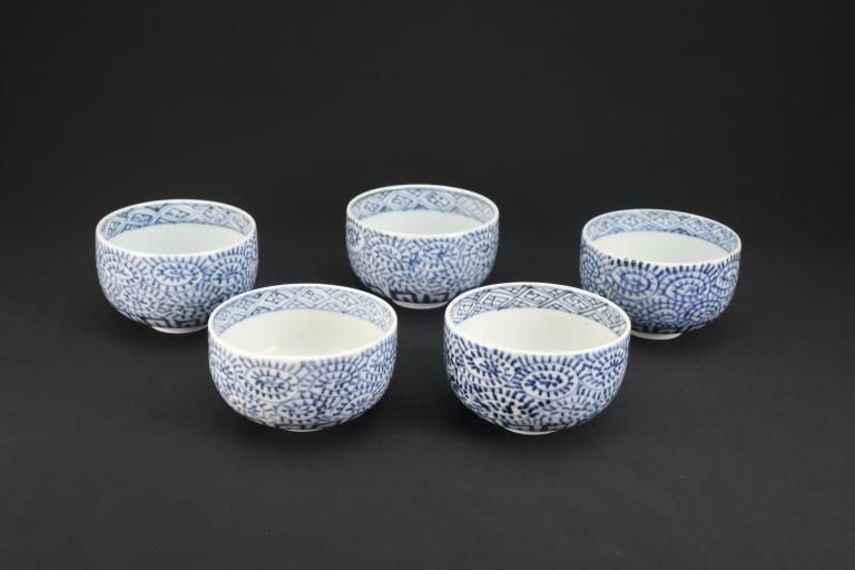 古伊万里　染付蛸唐草水次　木箱付　高さ約18㎝　東Y7-0708⭐︎2F 美品 古伊万里 染付蛸唐草 壺 傷なし 木箱有り - メルカリ