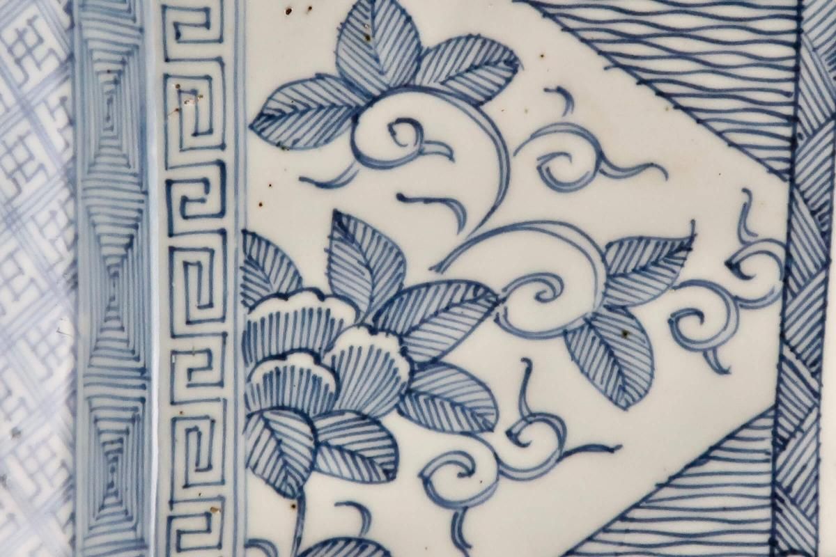 伊万里　青磁　龍虎図　隅切り　四方　大皿（39×33cm） 大聖寺伊万里 金襴手 龍に鳳凰 寿紋図 縁高4寸皿 5枚セット