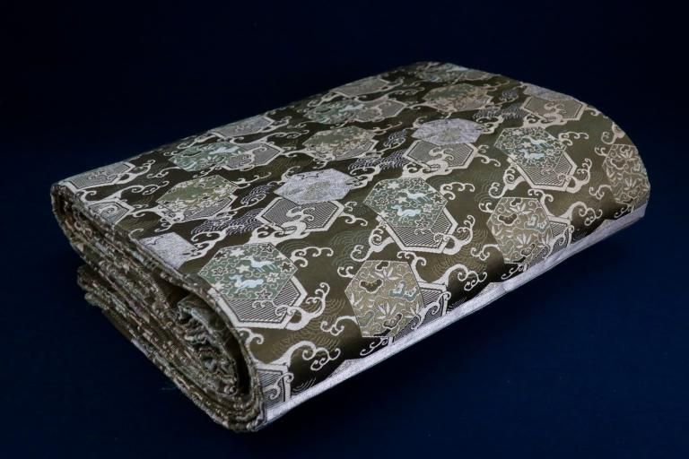 ʸ / Obi with the pattern of Tortoise shells
