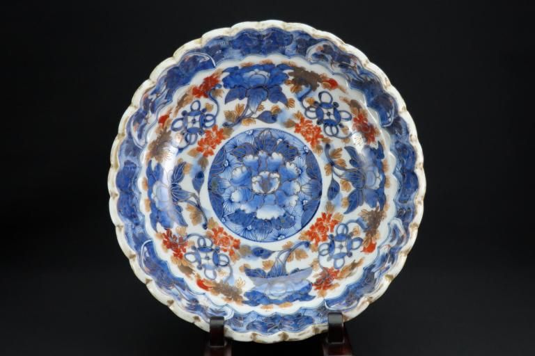 伊万里色絵菊花形牡丹七宝文大鉢 / Imari Large Polychrome Bowl