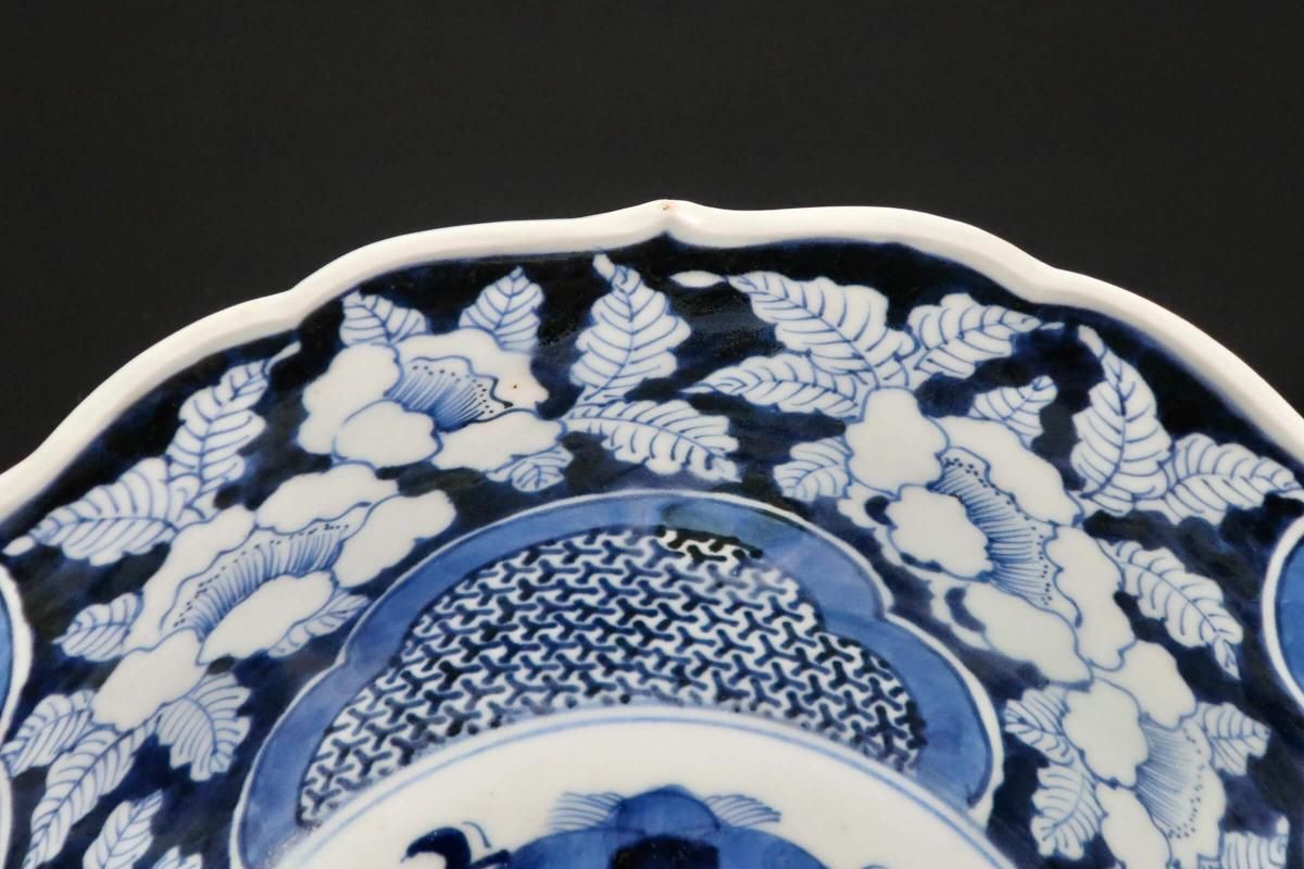 伊万里染付椿文変形大鉢 / Imari Large Blue & White Bowl with