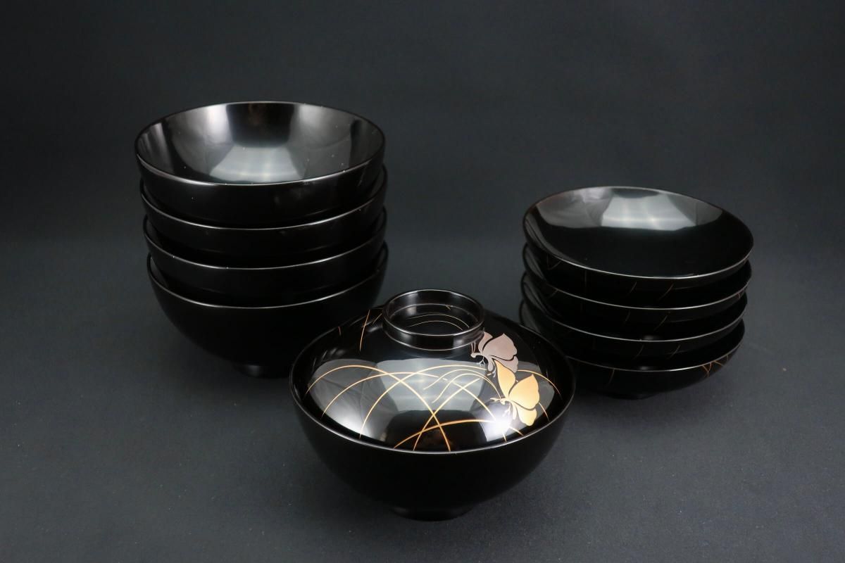 目で見る芸術品　沈金黒漆塗りお椀　蝶菊文様　二客　お正月　沈金吸物椀二客セット 目で見る芸術品 沈金黒漆塗りお椀 蝶菊文様 二客 お正月