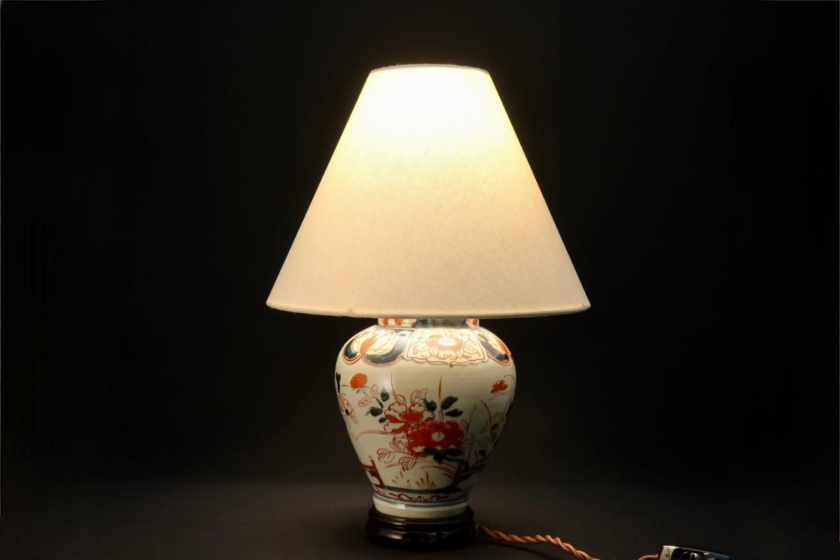 伊万里テーブルランプ 元禄伊万里草花文色絵壺テーブルランプ / Table Lamp of Old