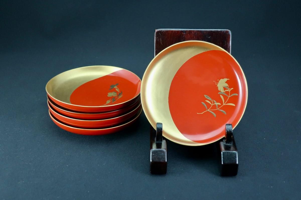 蒔絵　大阪尚美堂造り　酒盃　六客 蒔絵 大阪尚美堂造り 酒盃 六客