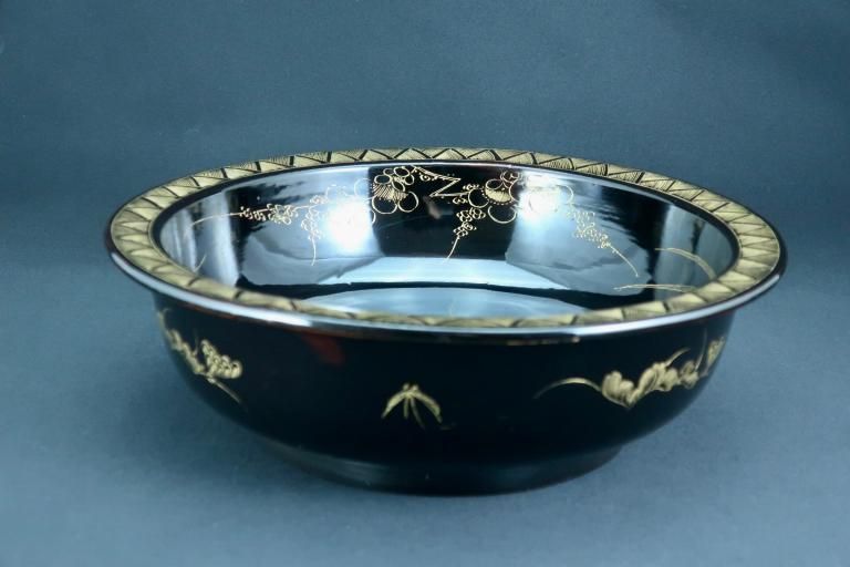 黒塗沈金四君子蒔絵大鉢 / Large Black-lacquered Bowl with
