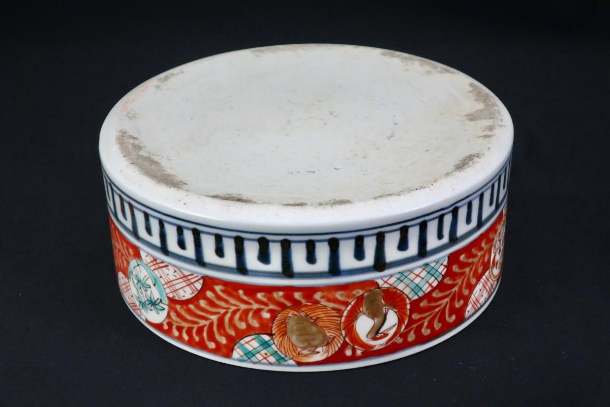 伊万里色絵金彩赤絵鶴亀丸文段重 / Imari Round Polychrome