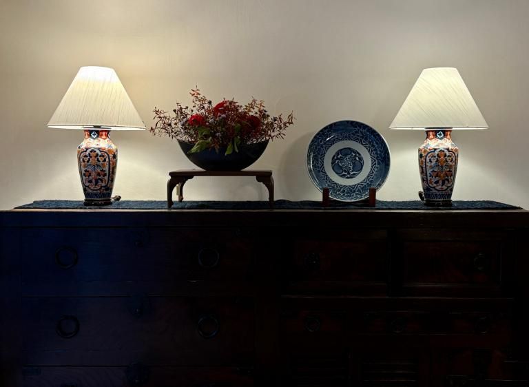 伊万里テーブルランプ 元禄伊万里草花文色絵壺テーブルランプ / Table Lamp of Old