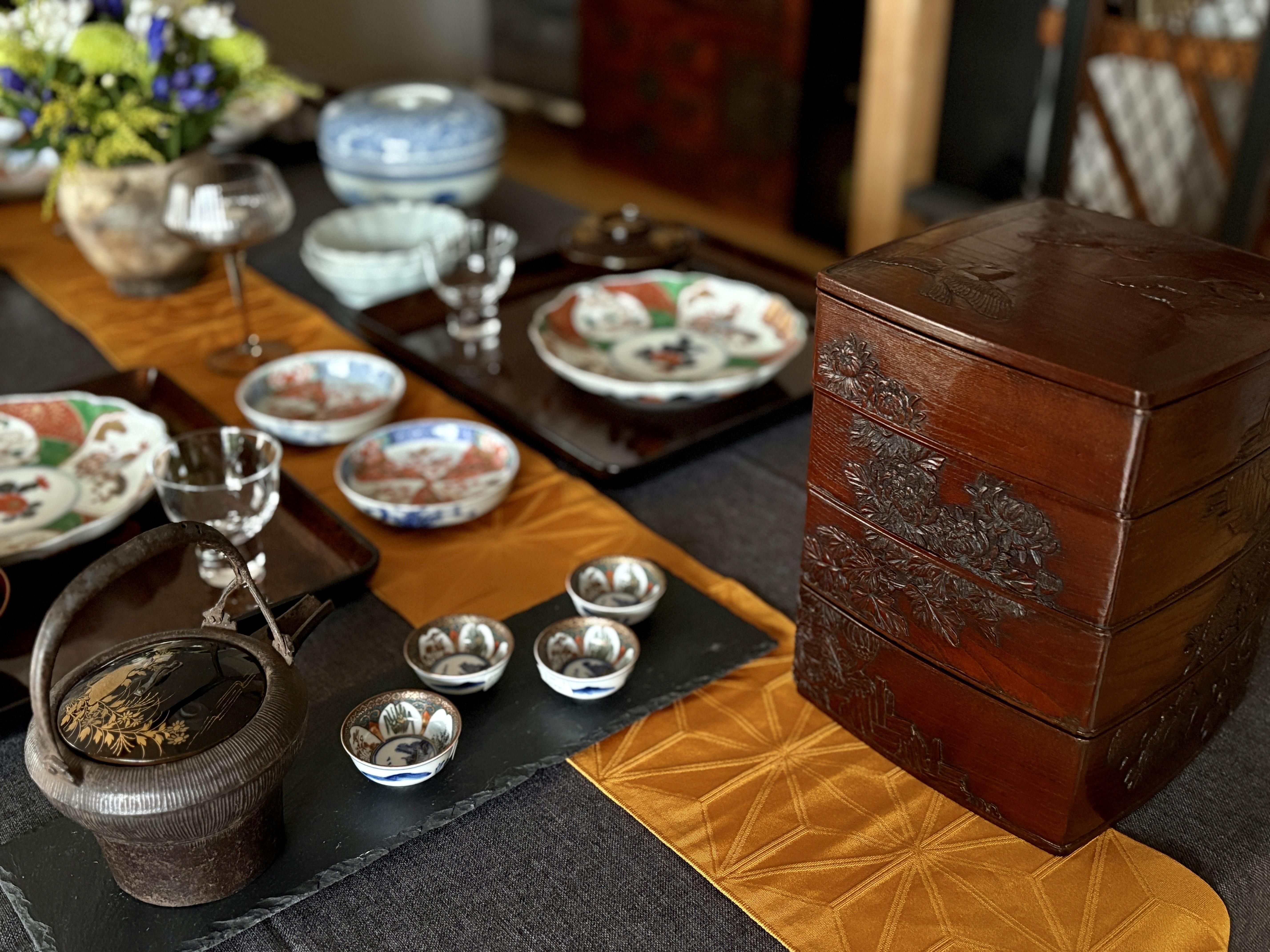 中国古美術・旧蔵の陶磁器、招福の瑞獣・19x30・案頭・置物・文房具・風水開運 祥瑞手唐子文碗 | Shonzuide / Blue and White【4K】【作品の