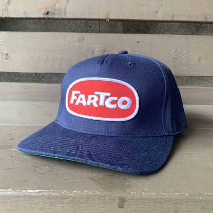 <img class='new_mark_img1' src='https://img.shop-pro.jp/img/new/icons5.gif' style='border:none;display:inline;margin:0px;padding:0px;width:auto;' />FARTCO BLOB SNAPBACK CAP /NAVY