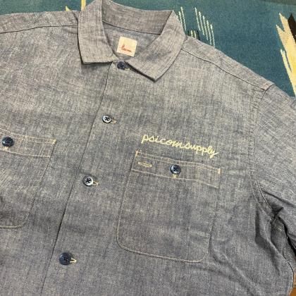 <img class='new_mark_img1' src='https://img.shop-pro.jp/img/new/icons5.gif' style='border:none;display:inline;margin:0px;padding:0px;width:auto;' />Psicom 2025 CHAMBRAY SHIRTS
