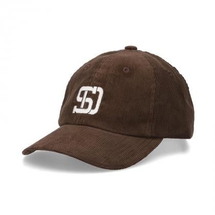 <img class='new_mark_img1' src='https://img.shop-pro.jp/img/new/icons5.gif' style='border:none;display:inline;margin:0px;padding:0px;width:auto;' />STANDARD CALIFORNIA SD Corduroy Logo Baseball Cap/Brown