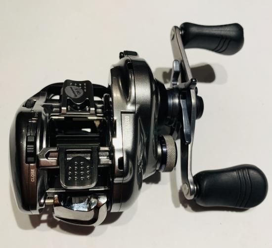Amazon | シマノ(SHIMANO) ベイトリール 両軸 15 メタニウム DC