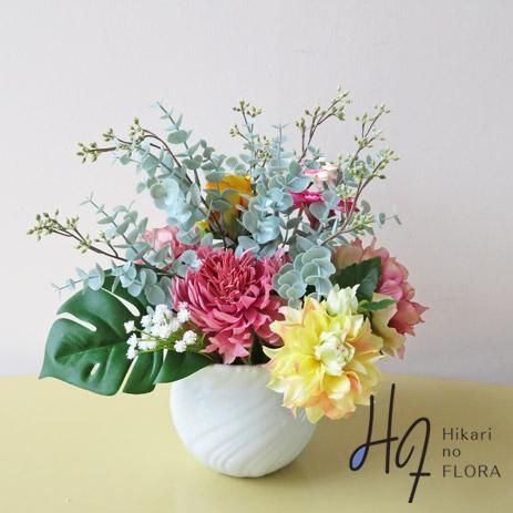 高級造花インテリア モアン ユーカリブッシュの中に花々をアレンジしました リョクエイ ワンランク上の高級造花アレンジメント専門店 上質花材で ギフトに人気のアーティフィシャルフラワーを販売 高級造花インテリア モアン ユーカリブッシュの中に花々をアレンジしました リョクエイ ワンランク上の高級造花アレンジメント専門店 上質花材で ギフトに人気のアーティフィシャルフラワーを販売