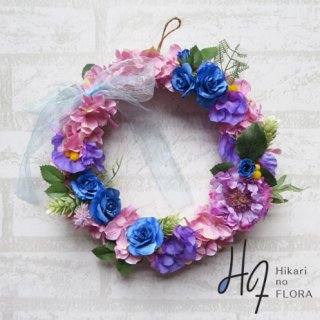 光触媒加工・壁掛けリース【wreath267】７種の花々とリボンのリースです。wreath（リース）は永遠と愛の象徴です。