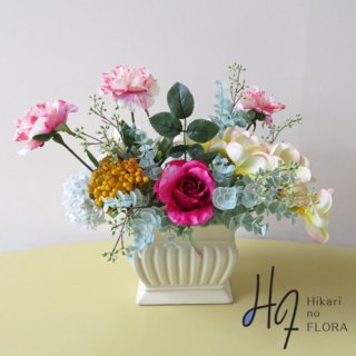 高級造花アレンジメント【テオドーラ】プルメリアを使ったおしゃれ可愛い、高級造花アレンジメントです。
