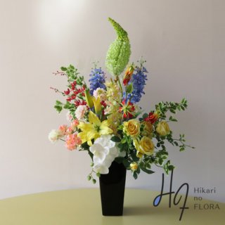 光触媒高級造花アレンジメント【フェアリー】豪華な１１種のお花の競演です。フォックステールリリィの個性的な造形も魅力です。