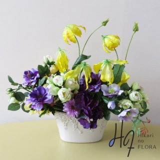 光触媒高級造花アレンジメント【カメーリア】パープル色とイエローが魅力的な高級造花アレンジメントです。