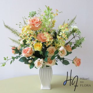 光触媒高級造花アレンジメント【クバ】ビタミンカラーも入れて、元気が湧くようなく高級造花アレンジメントです。高さ８０ｃｍ。