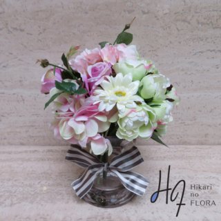 フラワーオングラス【043】素敵な贈り物になる高級造花アレンジメント。