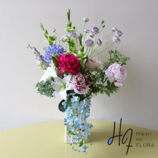 光触媒高級造花アレンジメント【パルケ】ピオニーの優雅さラインの美しさが素敵な、高級造花アレンジメントです。