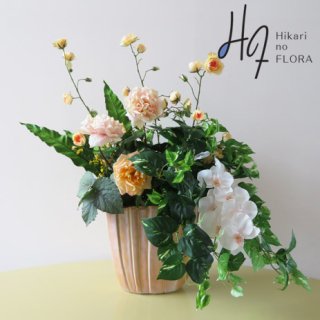 光触媒高級造花アレンジメント【アルタ】ピーチ色の美しいローズとグリーンの高級造花アレンジメントです。