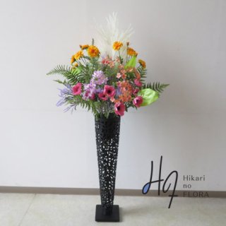 光触媒造花アレンジメント【スタンド７０型ＲＤ637】ナチュラルにラベンダーやマリーゴールドをアレンジした高級造花スタンドです。