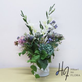光触媒高級造花アレンジメント【アミゴ】グラジオラスと個性的な花々でアレンジしました。高さ６０ｃｍです