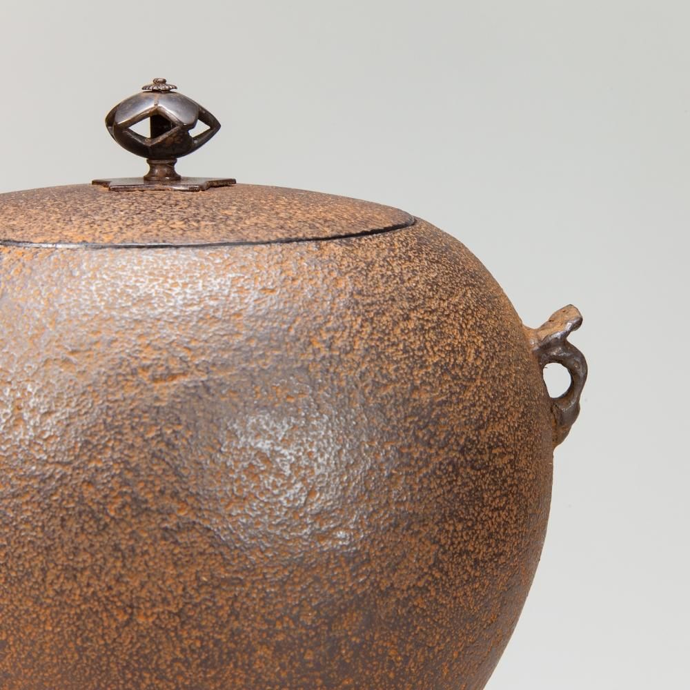 瓢箪切合 風炉釜(小) 般若昭三作 - 茶道具・抹茶通販 瓢箪切合 風炉釜(小) 般若昭三作 - 茶道具・抹茶通販