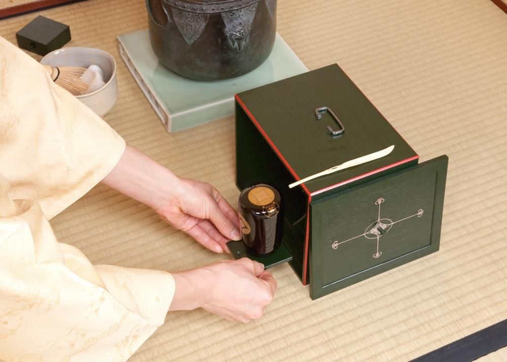 イ69 青海盆『塗師 中谷光哉 作』『小堀宗慶 成趣庵好 青漆内朱