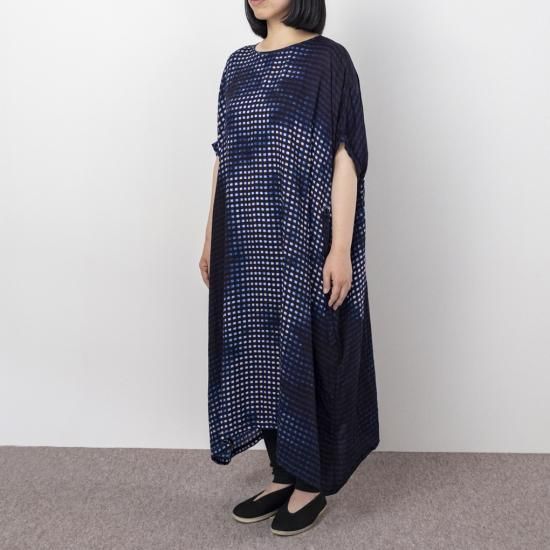 キュプラ チェック ボックスワンピース 藍ムラ染め 宝島染工 公式通販 オンラインショップ Takarajima Senkou Online Store キュプラ チェック ボックスワンピース 藍ムラ染め 宝島染工 公式通販 オンラインショップ Takarajima Senkou Online Store