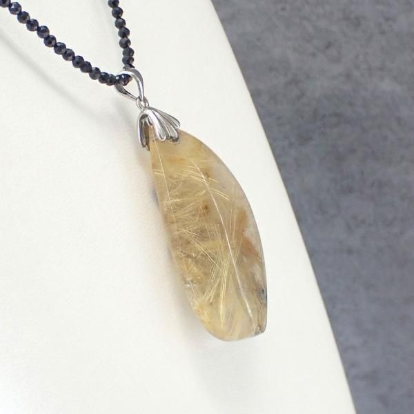 太陽放射ルチルクォーツ フリーシェイプ 縦46mm 横27mm ペンダント