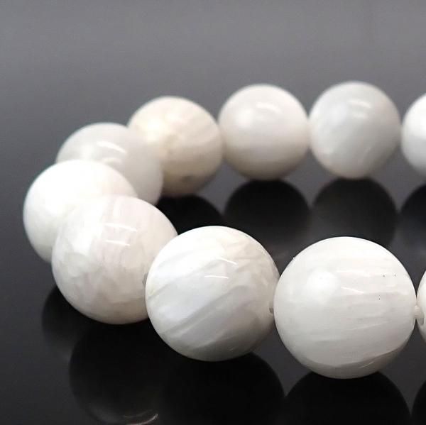 スコレサイトとは｜鉱物データ・特徴・意味・効果・石言葉 - ヒカリ