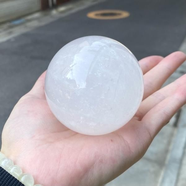 マニカラン水晶　16ミリ　内径17.5センチ 楽天市場】マニカラン水晶 ブレスレット ヒマラヤ産 16mm玉 淡色