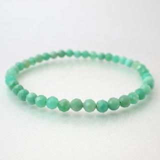 クリソプレーズとは｜鉱物データ・特徴・意味・効果・石言葉 - ヒカリ