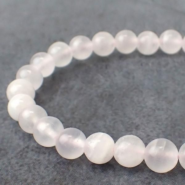 ピンクカルサイトとは｜鉱物データ・特徴・意味・効果・石言葉