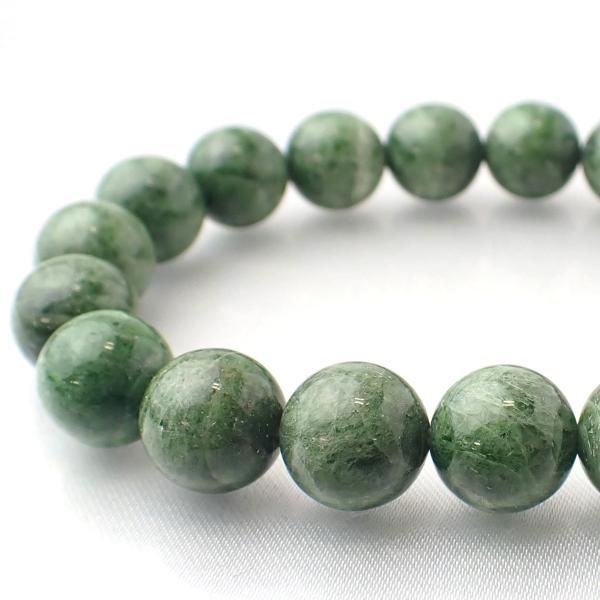 見てたらなんか違う！めちゃくちゃ綺麗な石！すごい！クロムダイオプサイト！ 見てたらなんか違う！めちゃくちゃ綺麗な石！すごい！クロムダイ