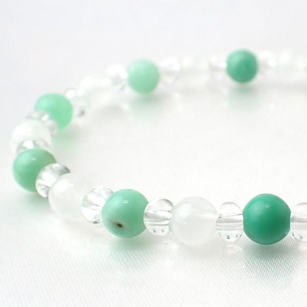 ムーンクォーツとは｜鉱物データ・特徴・意味・効果・石言葉 - ヒカリ