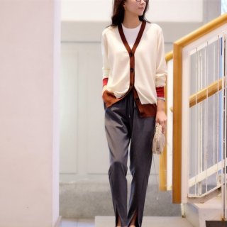 cotton cashmere cardigan<img class='new_mark_img2' src='https://img.shop-pro.jp/img/new/icons8.gif' style='border:none;display:inline;margin:0px;padding:0px;width:auto;' />