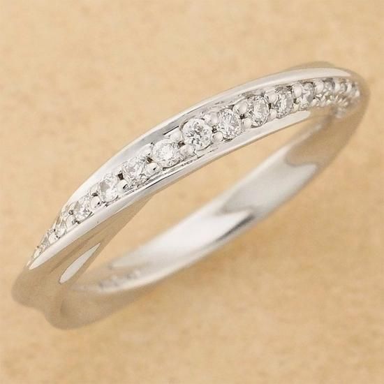 スタージュエリー ダイヤモンド/0.16ct ツイスト デザイン スタージュエリー ダイヤモンド/0.16ct ツイスト デザイン