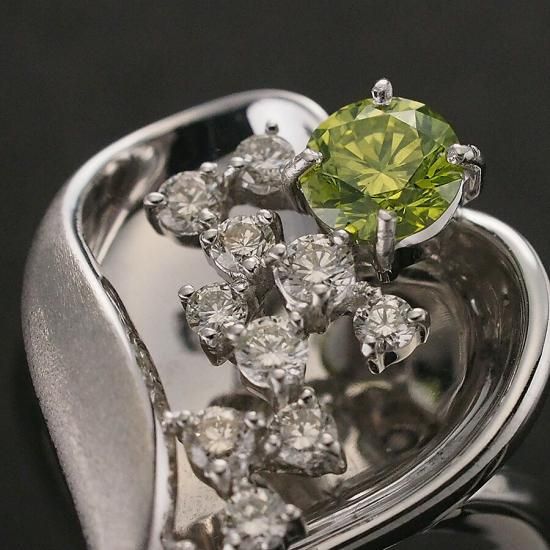 トリート ダイヤモンド/0.44ct ダイヤ/0.33ct デザイン リング